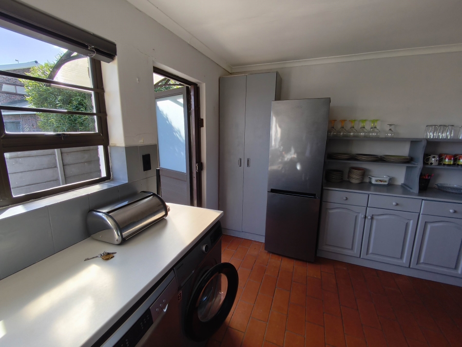 2 Bedroom Property for Sale in De Kelders Western Cape